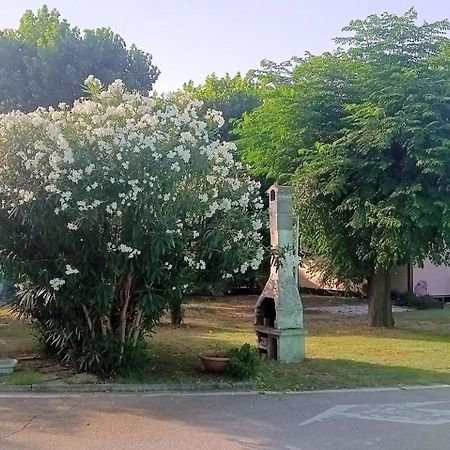 L'Oasi Di Lulu' Hotel Senigallia Buitenkant foto