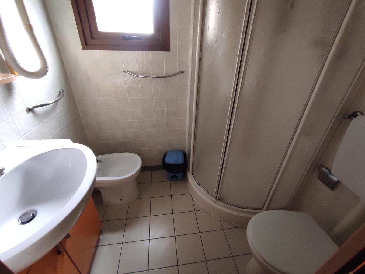 L'Oasi Di Lulu' Hotel Senigallia Buitenkant foto